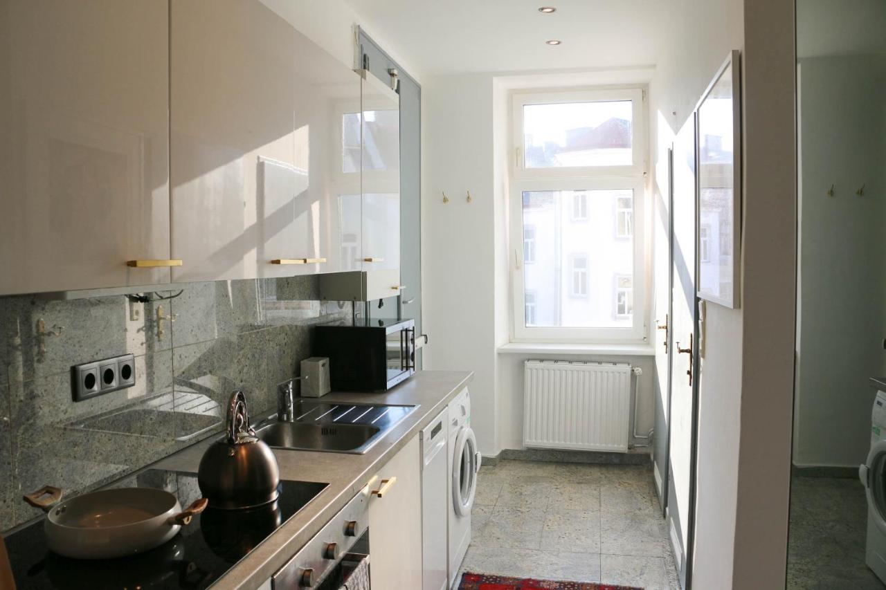 Charming Apartment: Only 10 Minutes To The Center Відень Екстер'єр фото