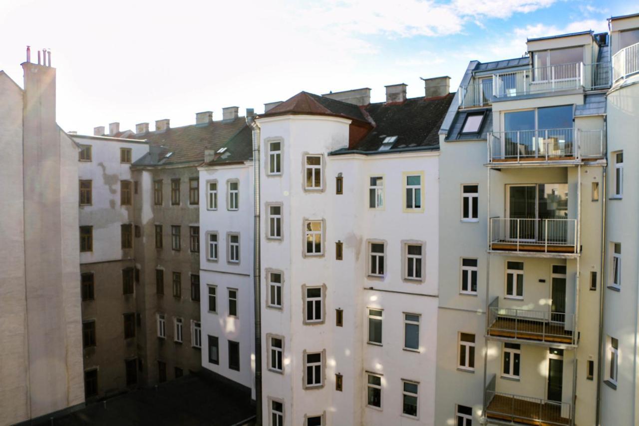 Charming Apartment: Only 10 Minutes To The Center Відень Екстер'єр фото